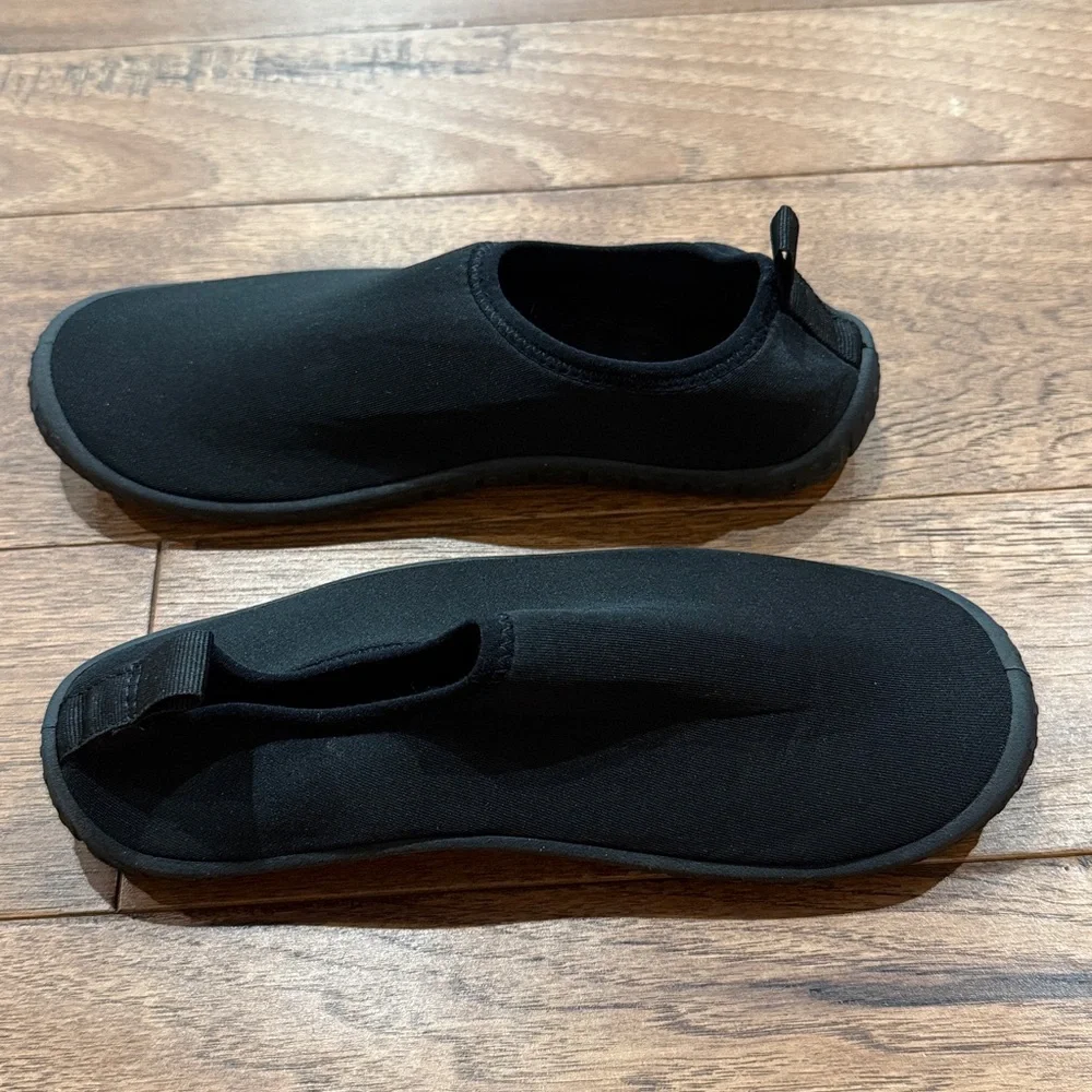Cat & Jack Kids Girls Grover Black Slip On Water Shoes - Size S (13/1)